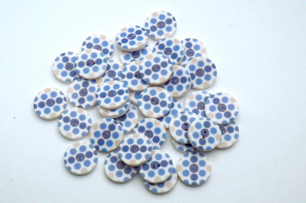 Knoflík dvoudírkový plastový 15 mm 346734