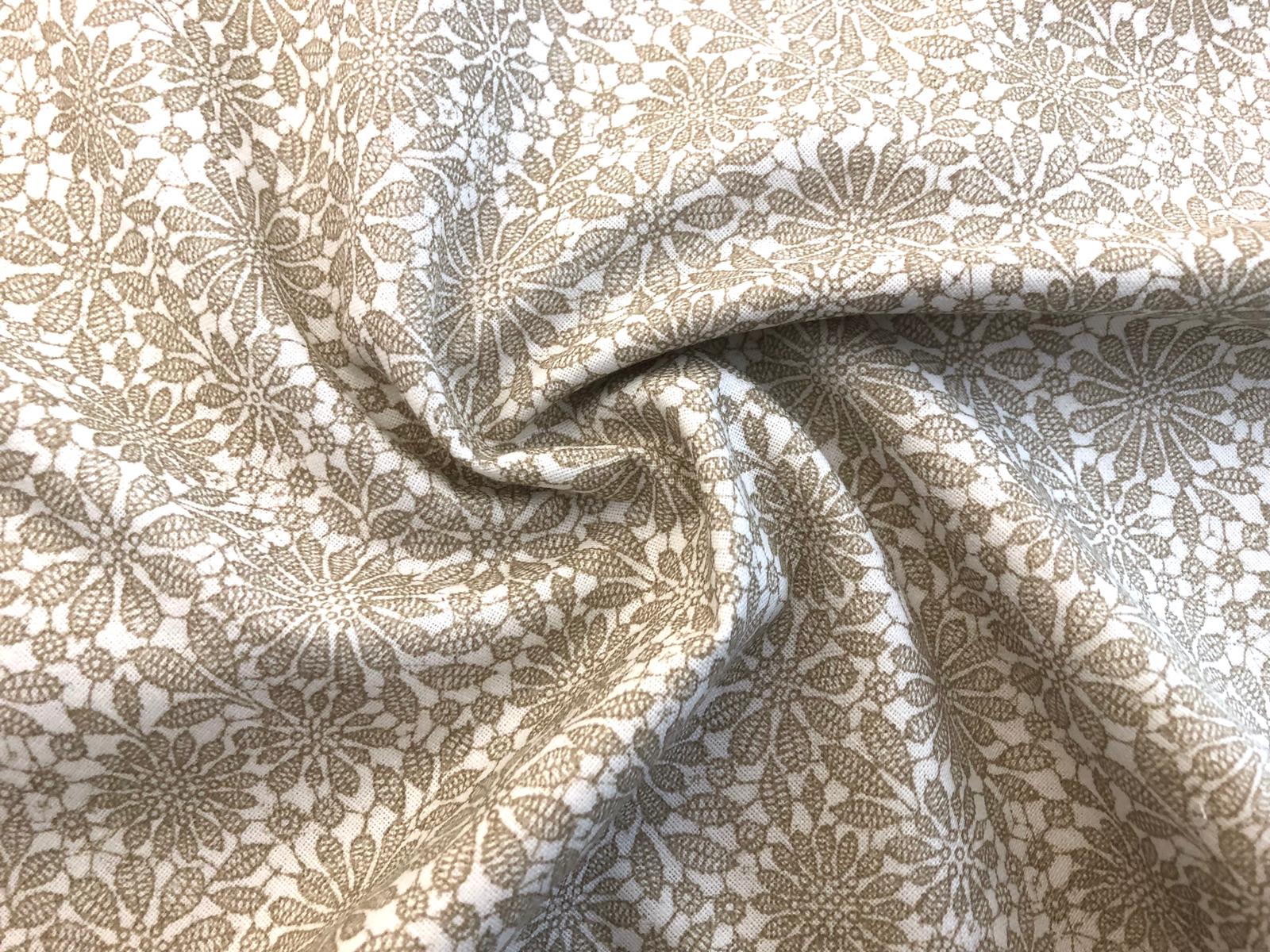 Bavlněné plátno béžové pavučinové květy