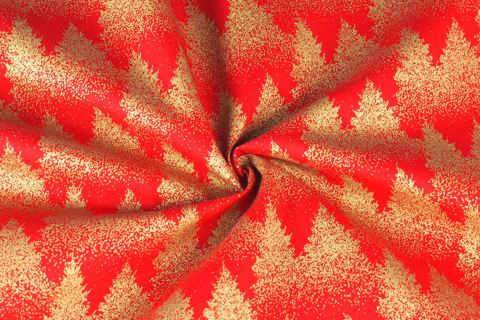 Bavlněné plátno zlaté smrky na červené