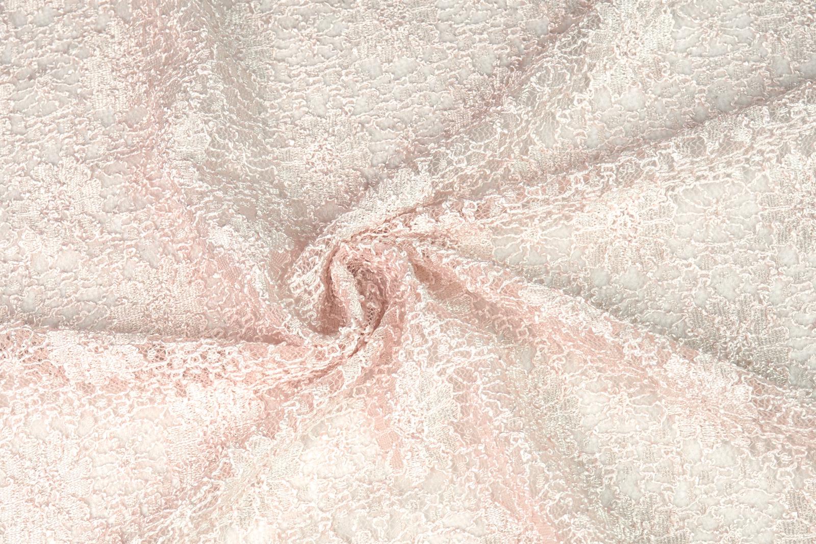 Krajka pudrová světlá