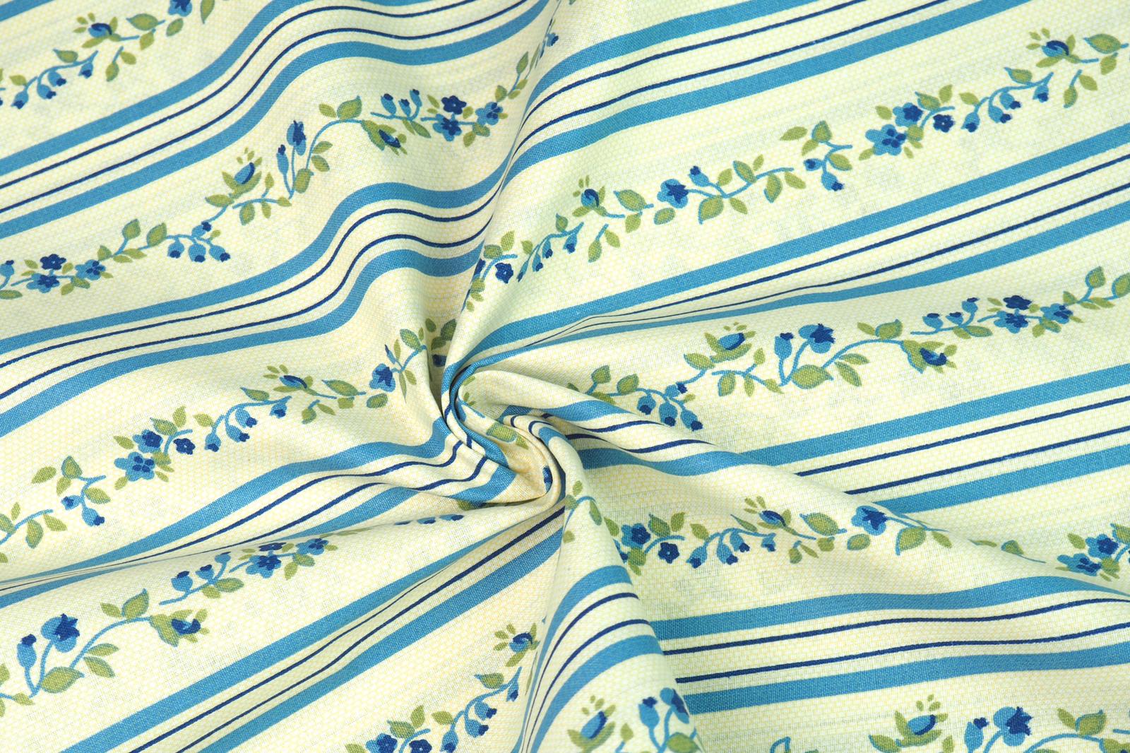 Bavlněné plátno květy v pruzích modré na smetanové
