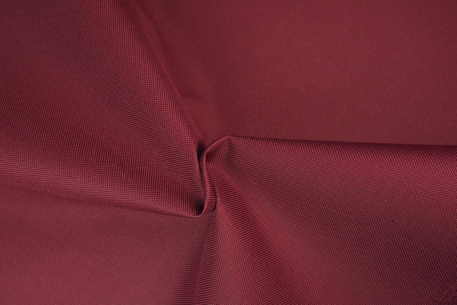 Kočárkovina bordó