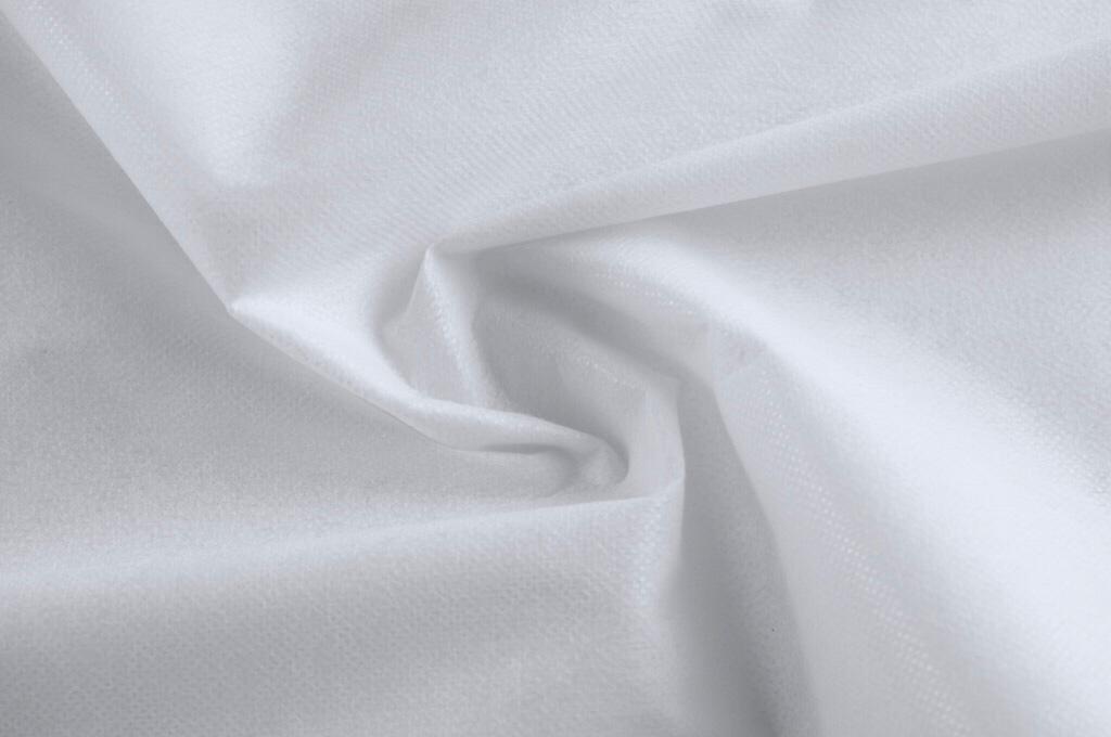 Vlizelín bílý NELEPÍCÍ KUFNER BÍLÝ 30 g/m2