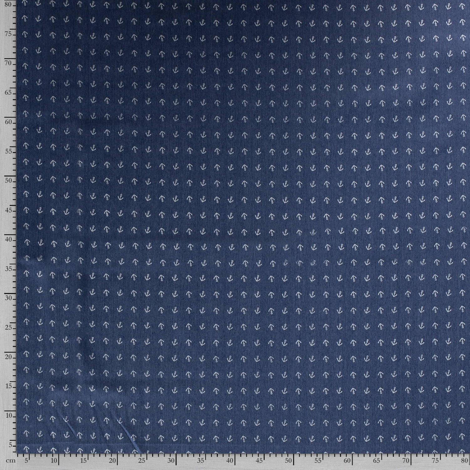 Riflovina kotvičky na světlejší modré