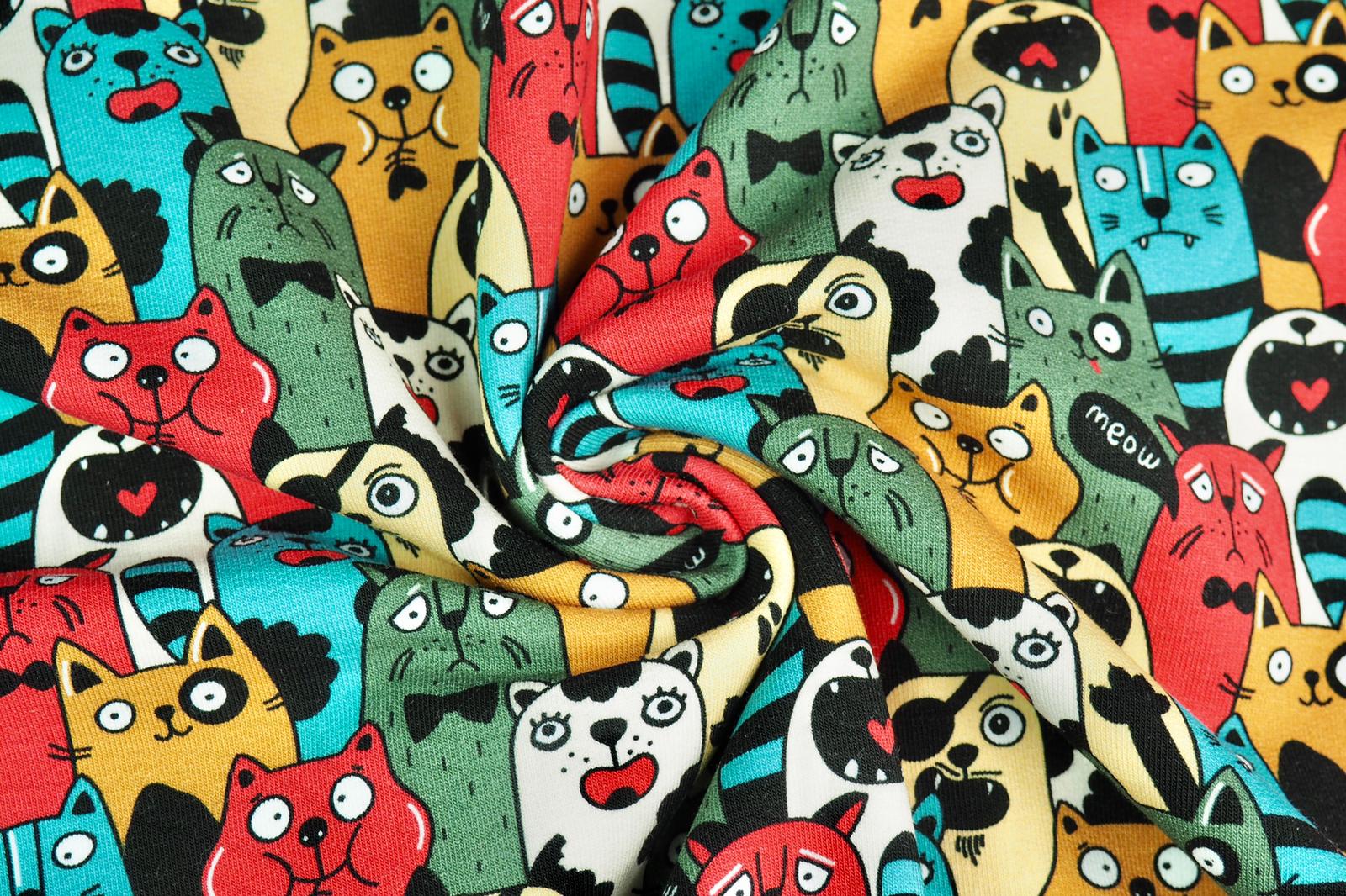 Teplákovina barevné mňoukající kočky