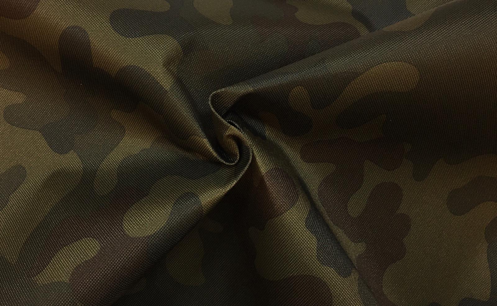 Kočárkovina maskáč tmavý