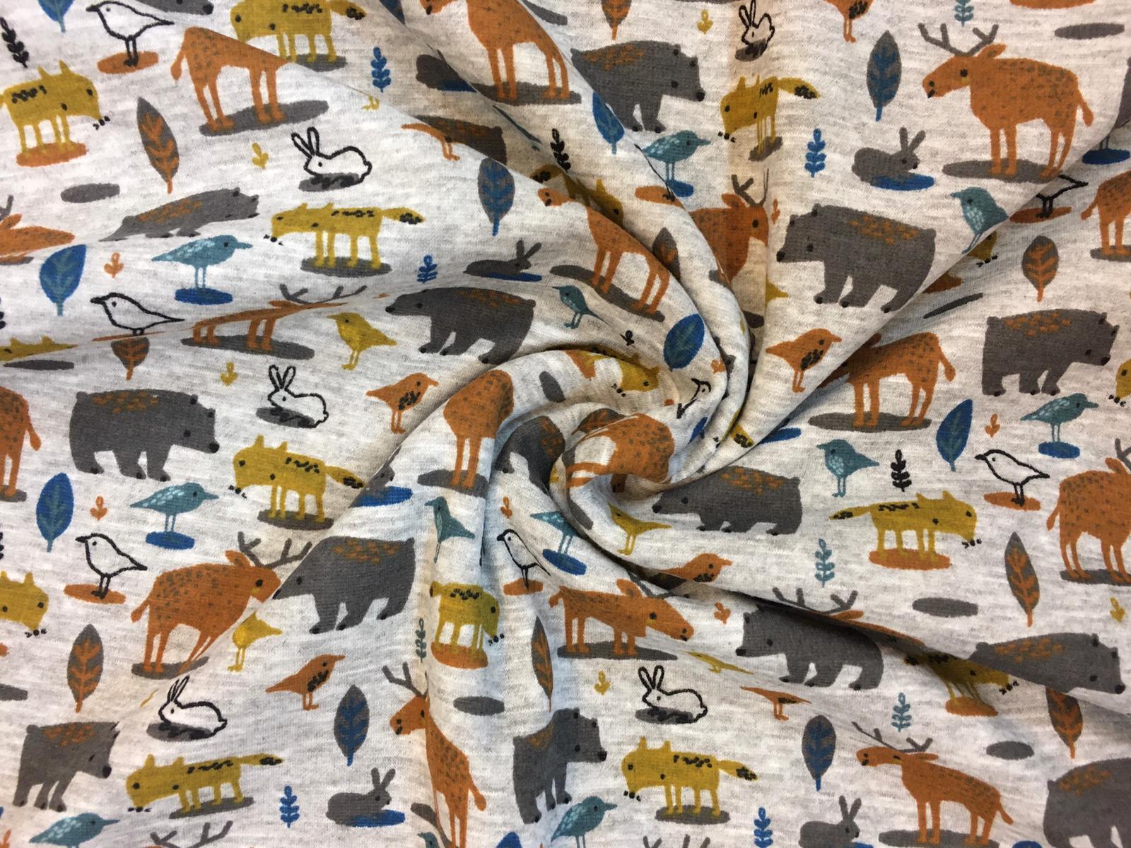 Teplákovina počesaná lesní zvířátka na šedém melé