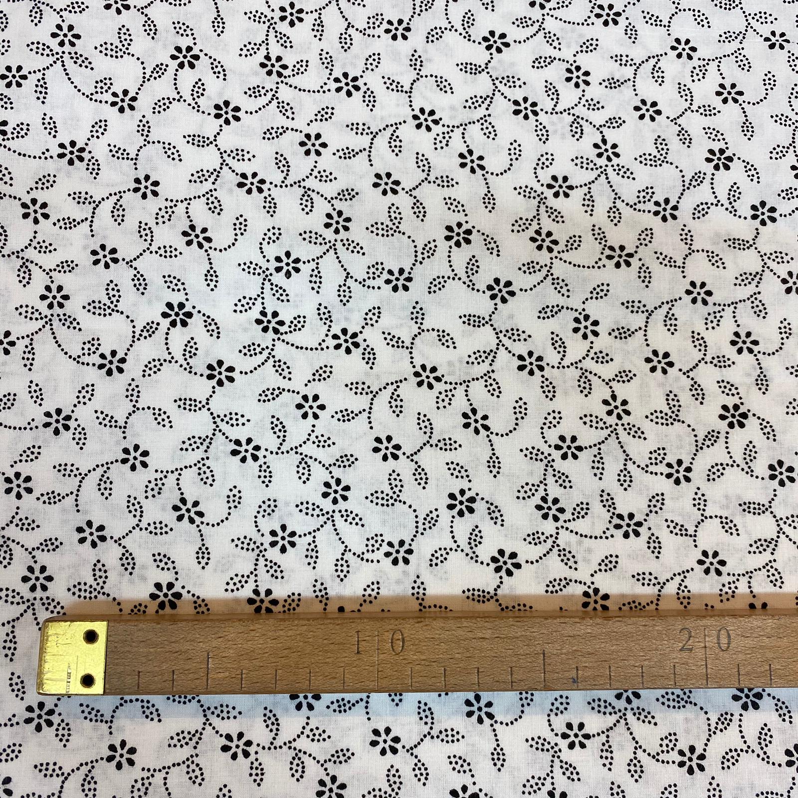 Bavlněné plátno drobné kvítky černé na bílé