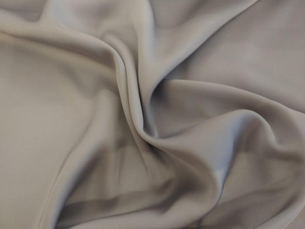 Umělé hedvábí / Silky stříbrné