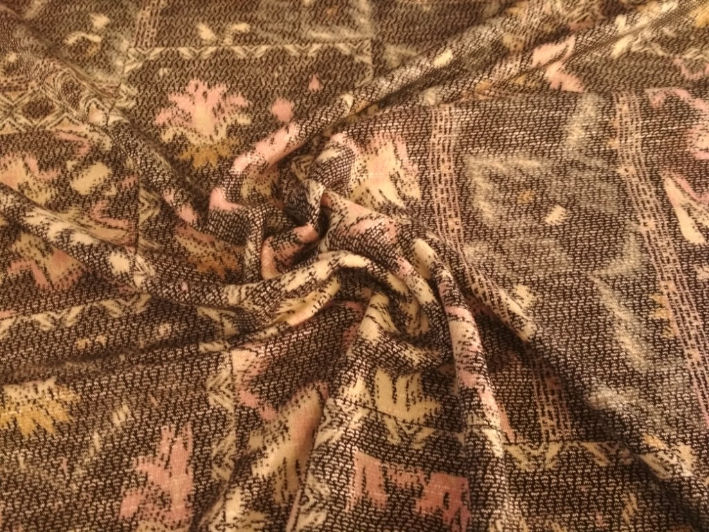 Úplet květy ve čtvercích