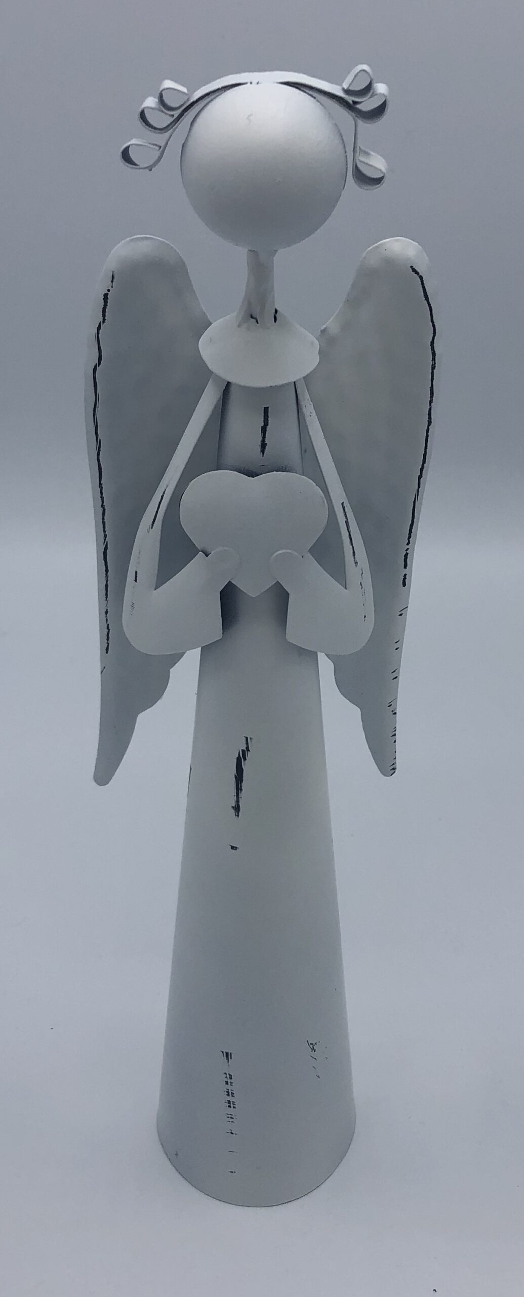 Plechový anděl s límečkem