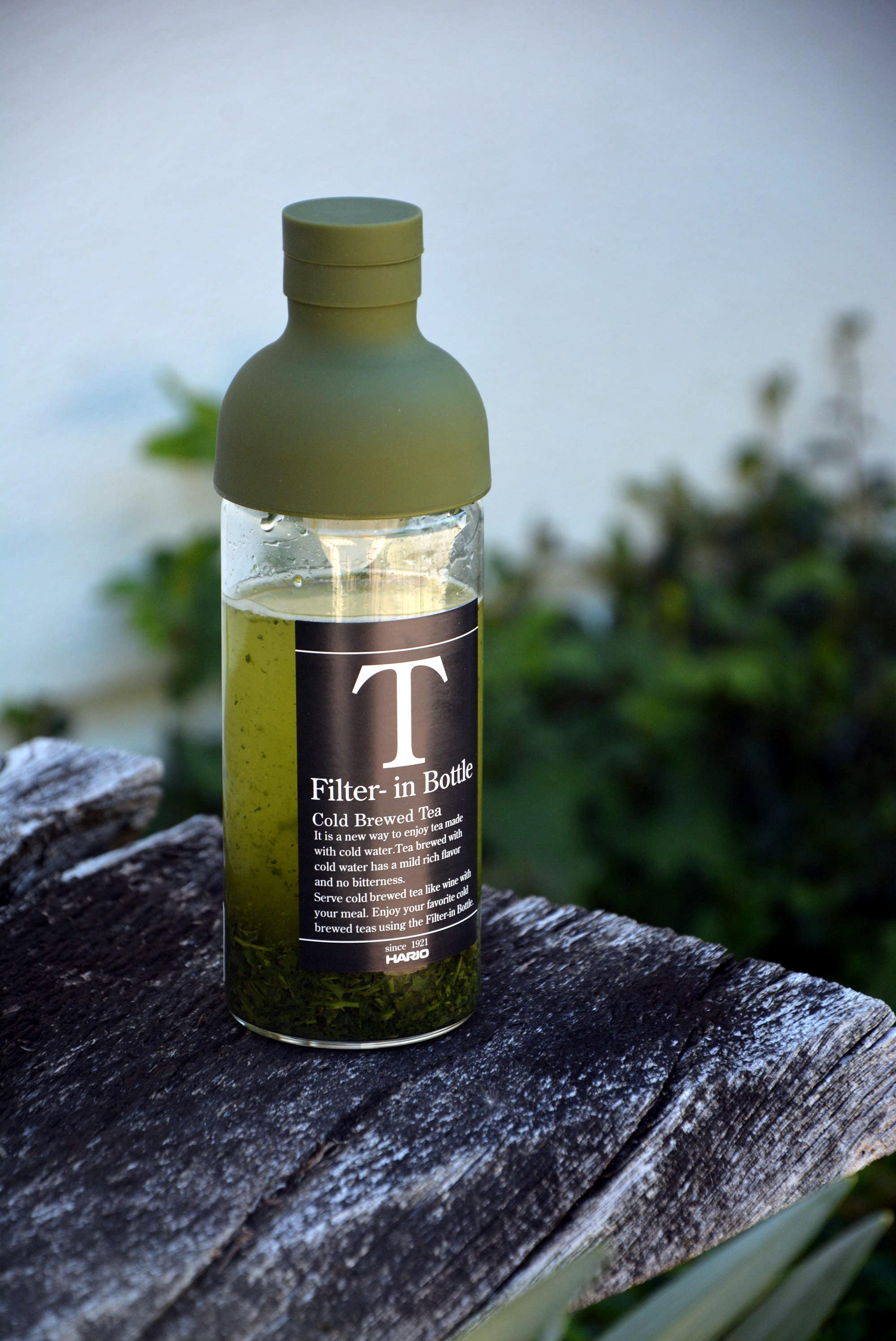 Láhev s filtrem na studený čajový macerát Hario 300 ml Darjeeling.cz