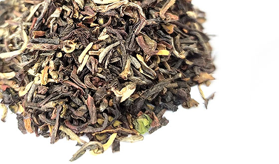 Darjeeling Selim Hill Second Flush 2020 EX 26 SFTGFOP1(CL) TIPPY - 100g Darjeeling.cz