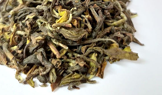 Bio Nepál Jun Chiyabari Second Flush 2020 Himalayan Royal Handcrafted Tips J60A - 100g Darjeeling.cz
