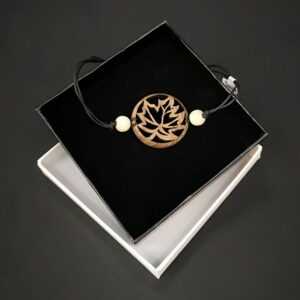 AMADEA Dřevěný náramek kulatý - list