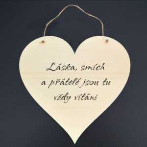 AMADEA Dřevěné srdce s nápisem Láska