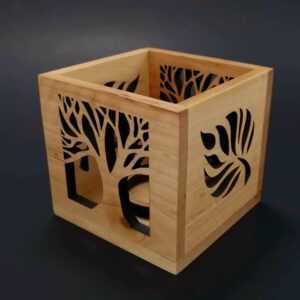 AMADEA Dřevěný svícen krychle s motivem listu a stromu