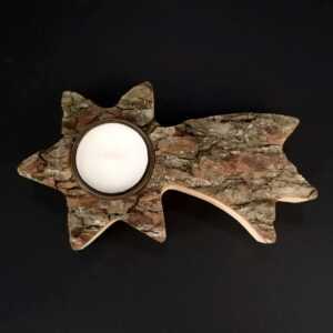 AMADEA Dřevěný svícen s kůrou ve tvaru komety