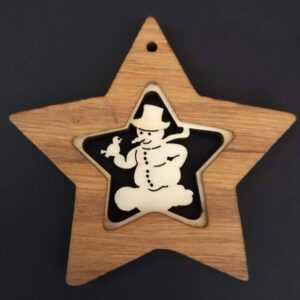 AMADEA Dřevěná ozdoba z masivu s vkladem - hvězda se sněhulákem 8 cm Bedario-cz