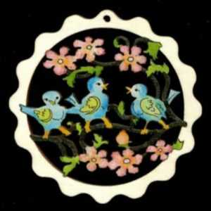 AMADEA Dřevěná ozdoba barevná vlnka s ptáčky 9 cm Bedario-cz