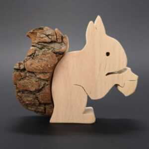 AMADEA Dřevěná veverka s kůrou 10 cm Bedario-cz