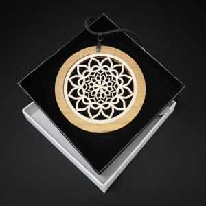 AMADEA Dřevěný přívěsek z masivního dřeva kulatý s vkladem - mandala