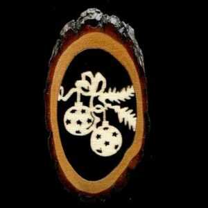 AMADEA Dřevěná ozdoba s potiskem kůry - ovál s koulemi 6 cm Bedario-cz